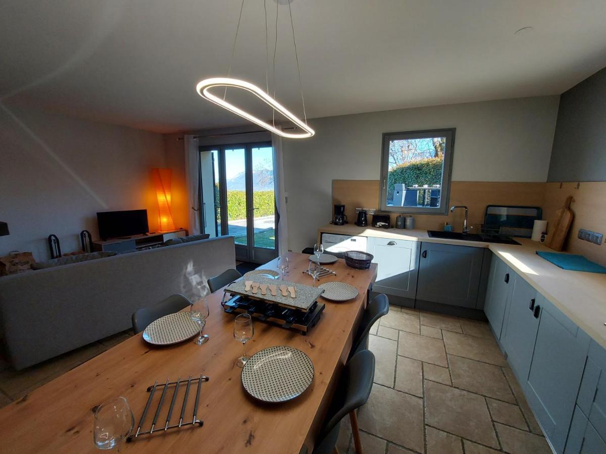 Entre Lac Et Montagne, Chaleureuse Maison 3 Pieces Avec Tres Belle Vue Lac D'Annecy. Terrasse, Jardin, Parking, Cheminee, Barbecue …. サン・ジョリオ エクステリア 写真