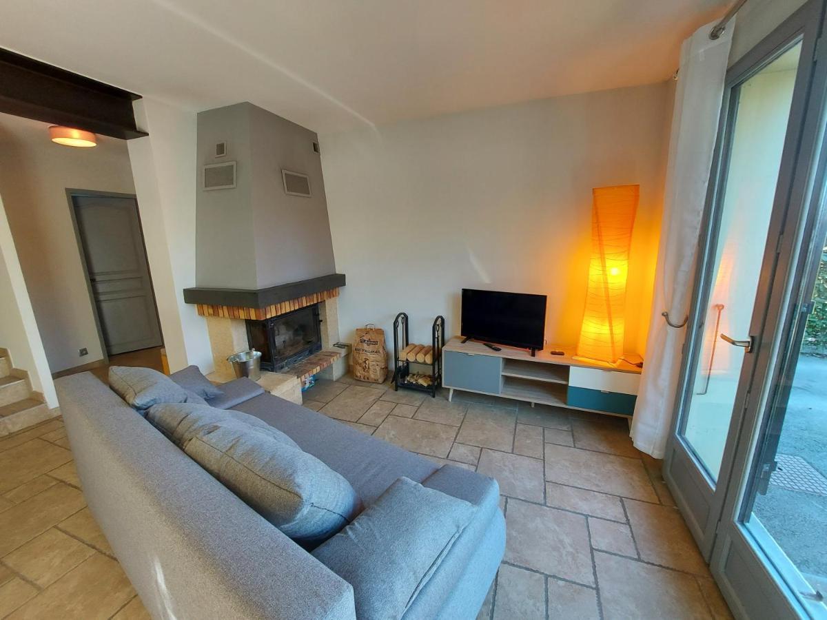 Entre Lac Et Montagne, Chaleureuse Maison 3 Pieces Avec Tres Belle Vue Lac D'Annecy. Terrasse, Jardin, Parking, Cheminee, Barbecue …. サン・ジョリオ エクステリア 写真